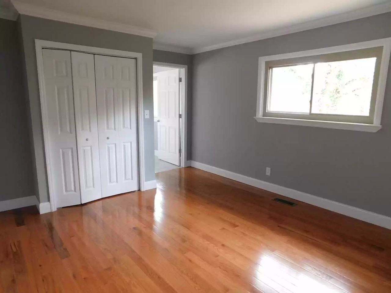 412 Crest St - Photo 5 of 13