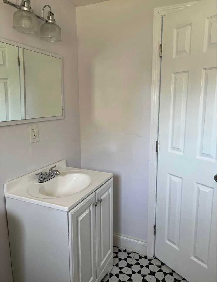 1200 Ne 210th Ter #B - Photo 7 of 8