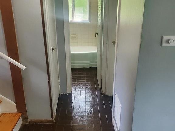 312 Winnebago St - Photo 6 of 12