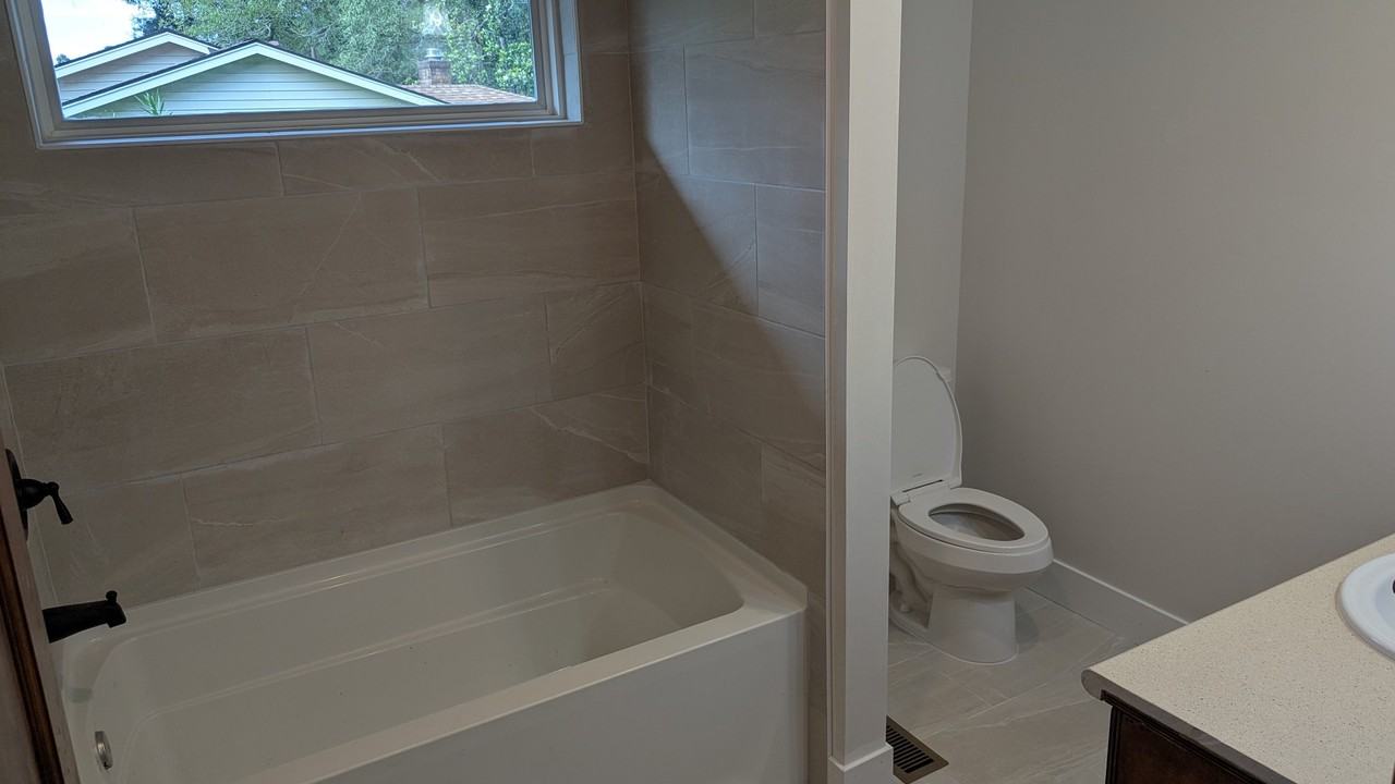 1003 Crystal River Rd - Photo 5 of 10