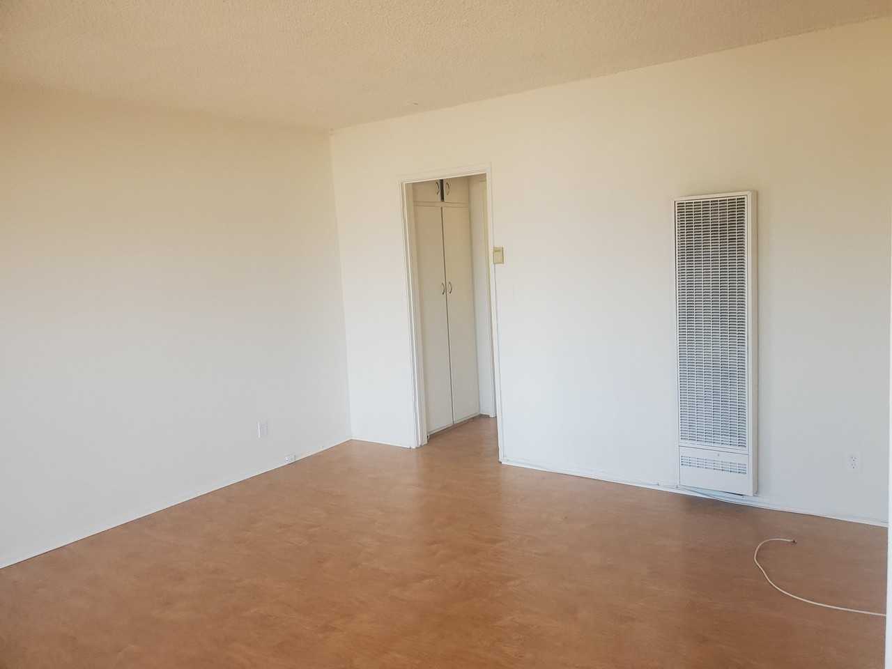 1128 Raymond Ave #6 - Photo 4 of 15