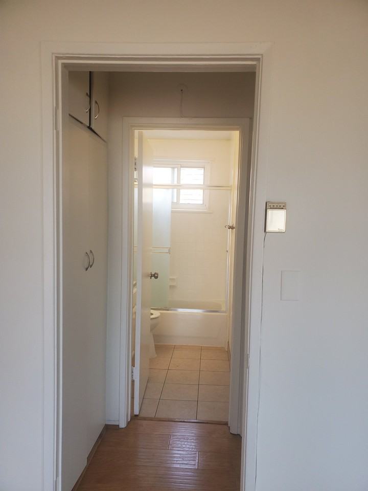 1128 Raymond Ave #6 - Photo 5 of 15