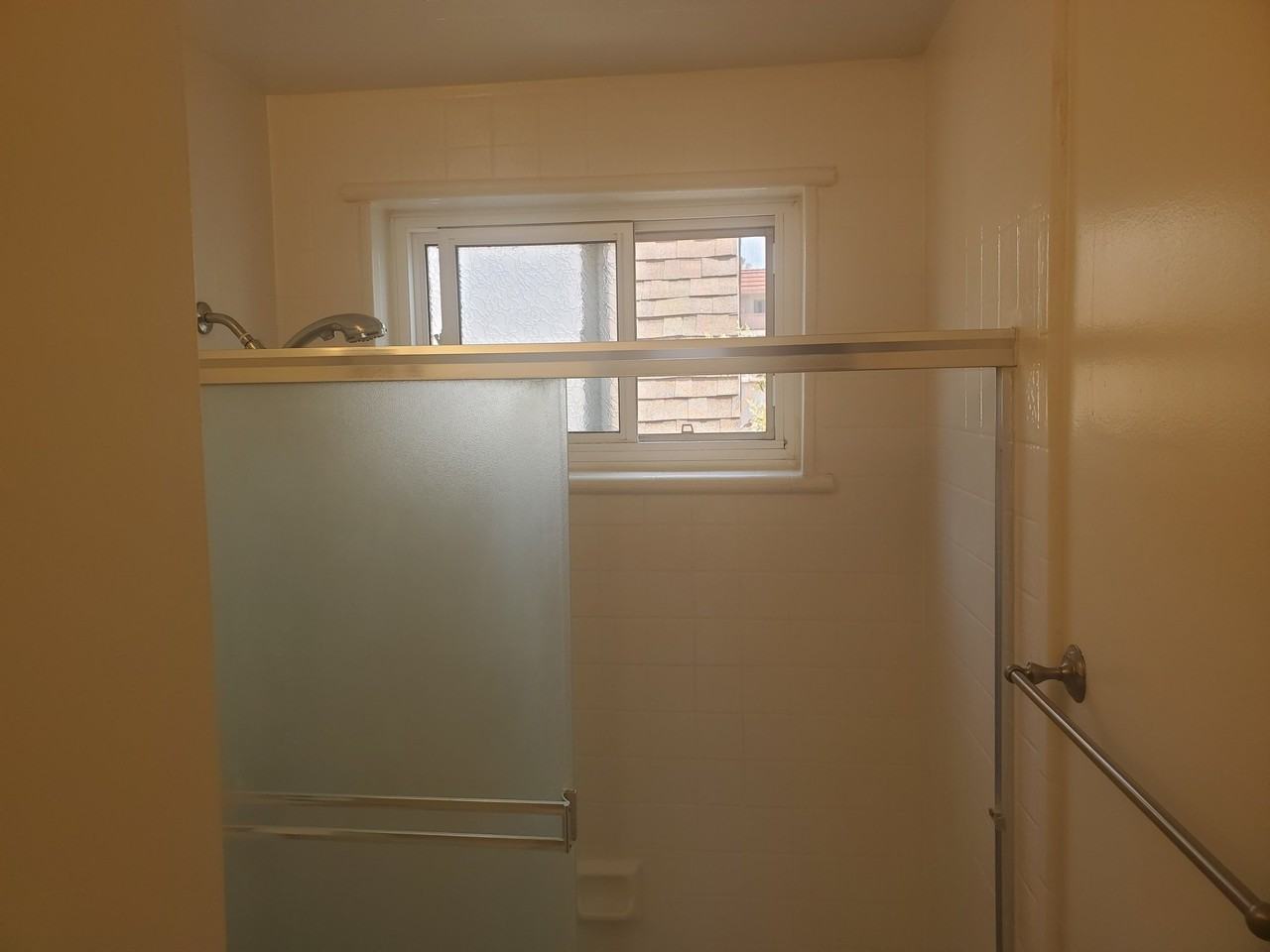 1128 Raymond Ave #6 - Photo 6 of 15