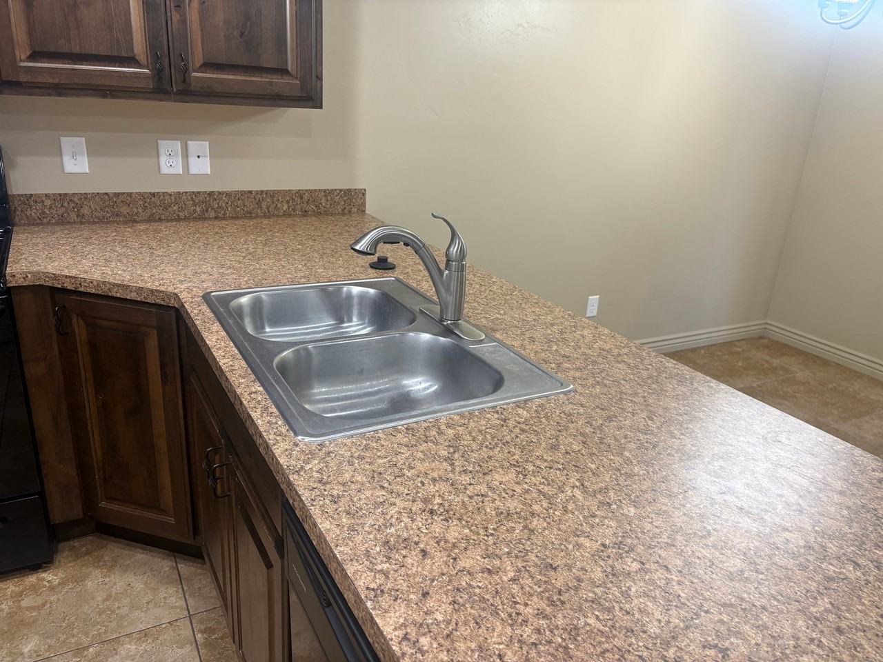315 Wn - Photo 2 of 11