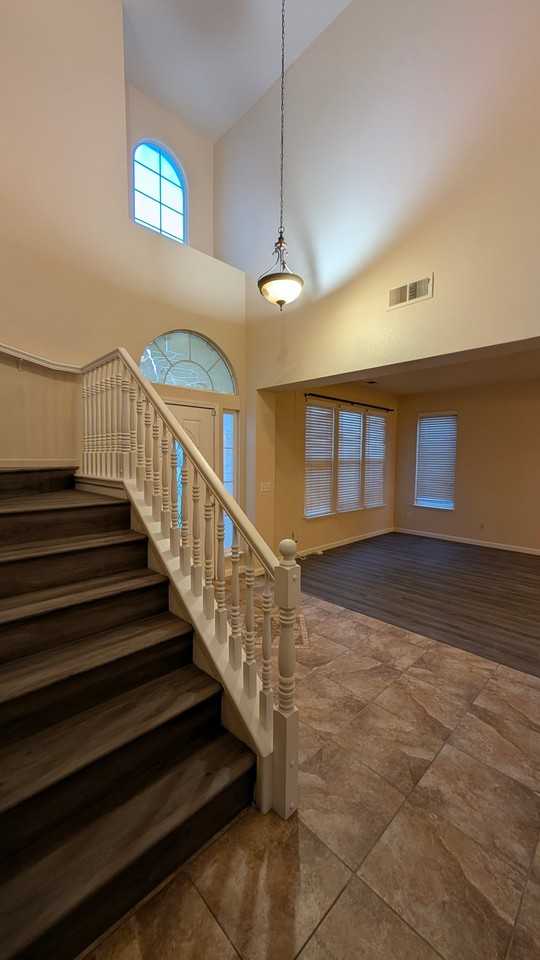 2009 Foothill Vista Dr - Photo 5 of 20