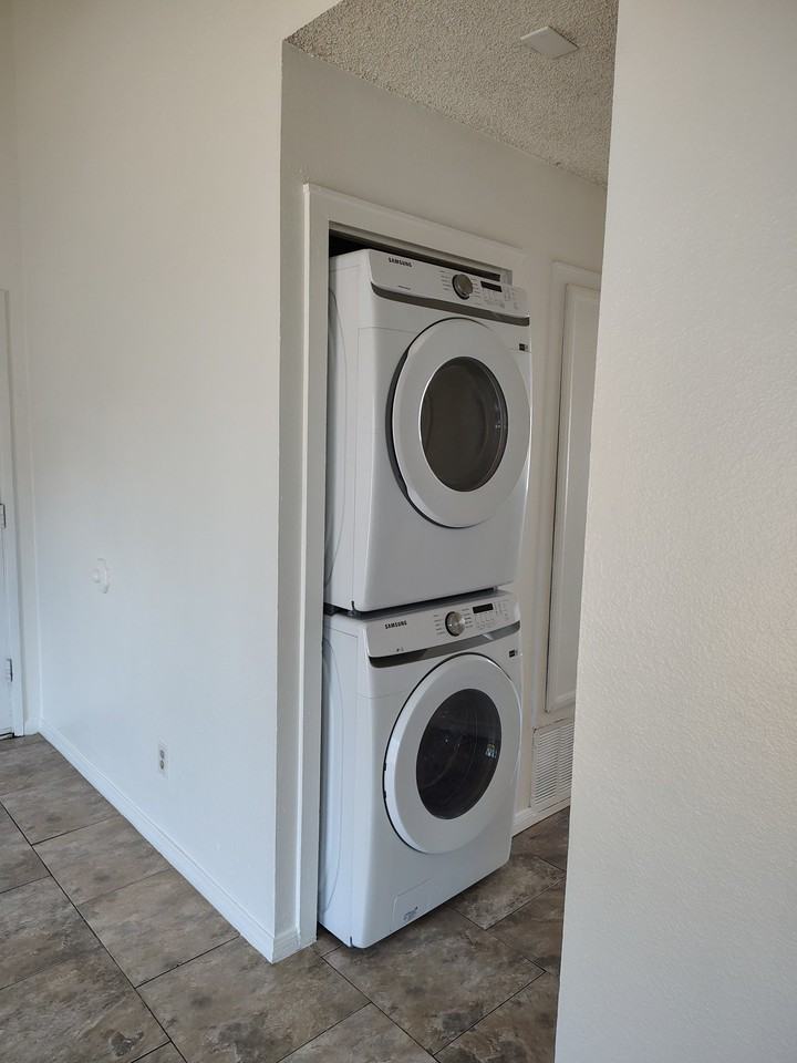 12650 Lakeshore Dr #158 - Photo 7 of 10