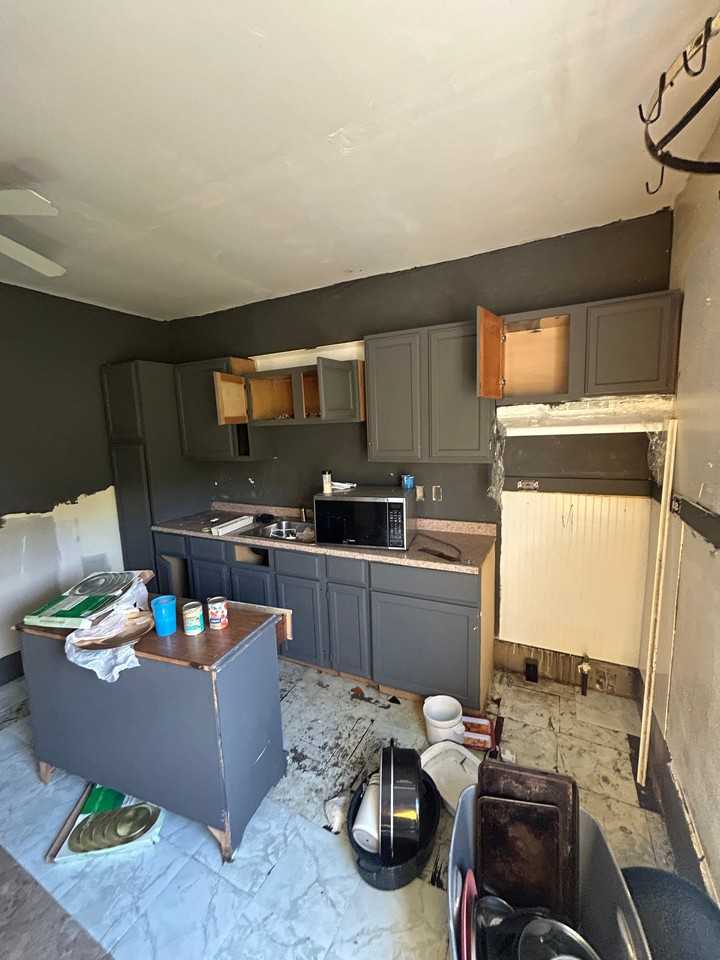 7000 Florence Pl - Photo 5 of 12