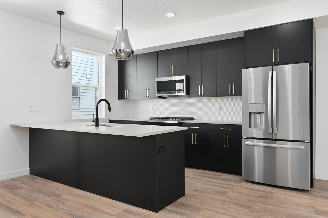 567 Northwest #149 - Photo 3 of 13