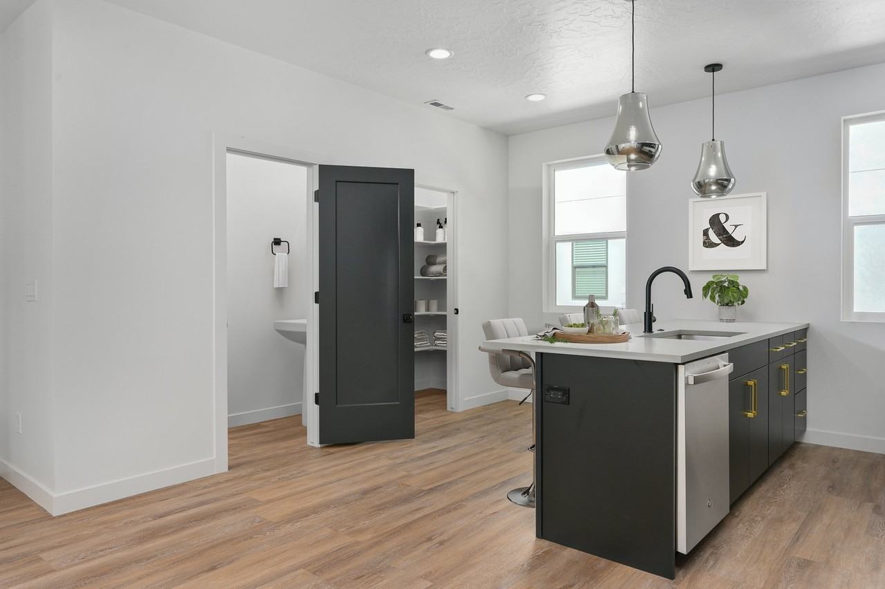 567 Northwest #149 - Photo 6 of 13