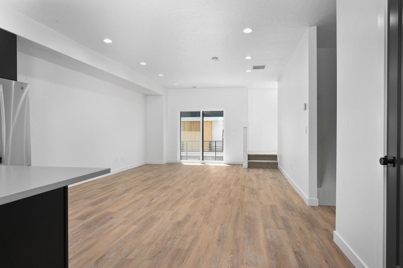 567 Northwest #149 - Photo 7 of 13