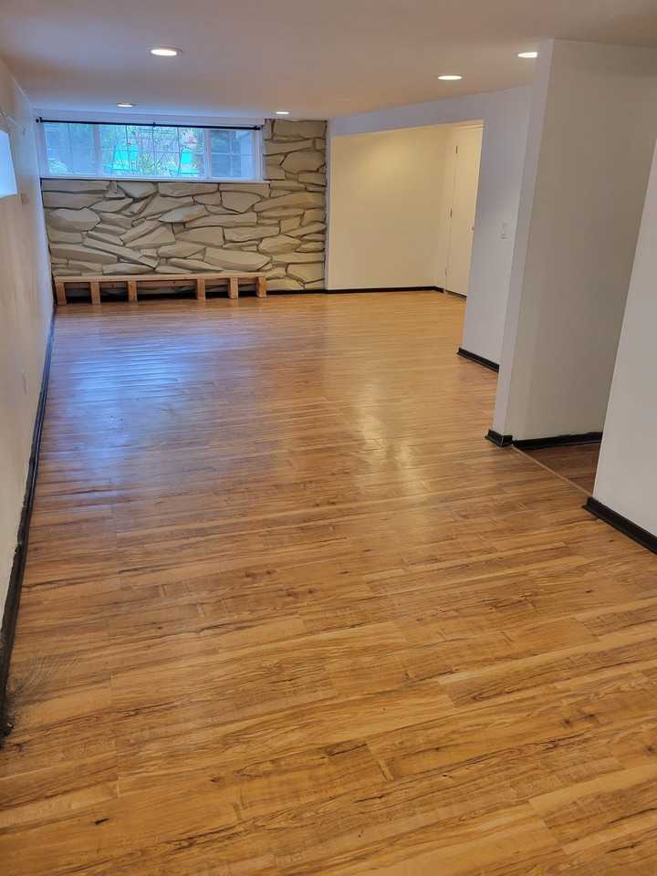5032 35th Ave Sw #B - Photo 2 of 9
