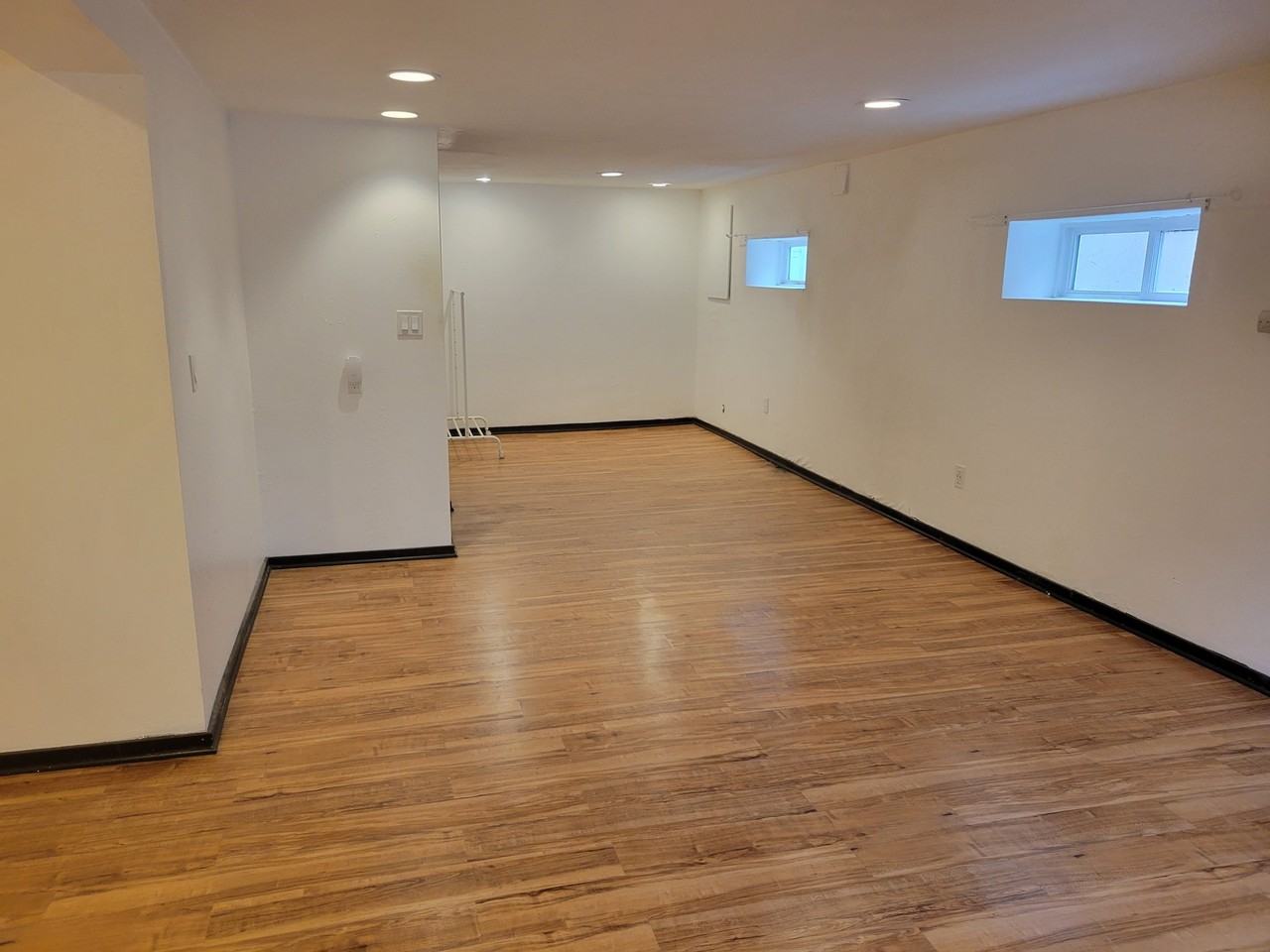 5032 35th Ave Sw #B - Photo 3 of 9