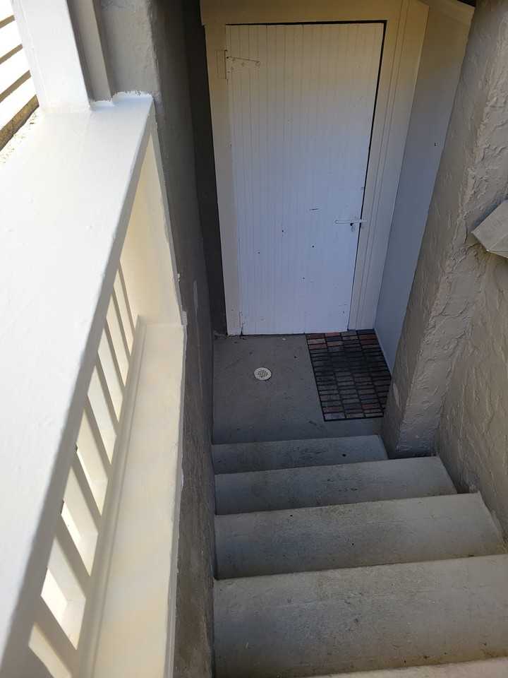 5032 35th Ave Sw #B - Photo 7 of 9