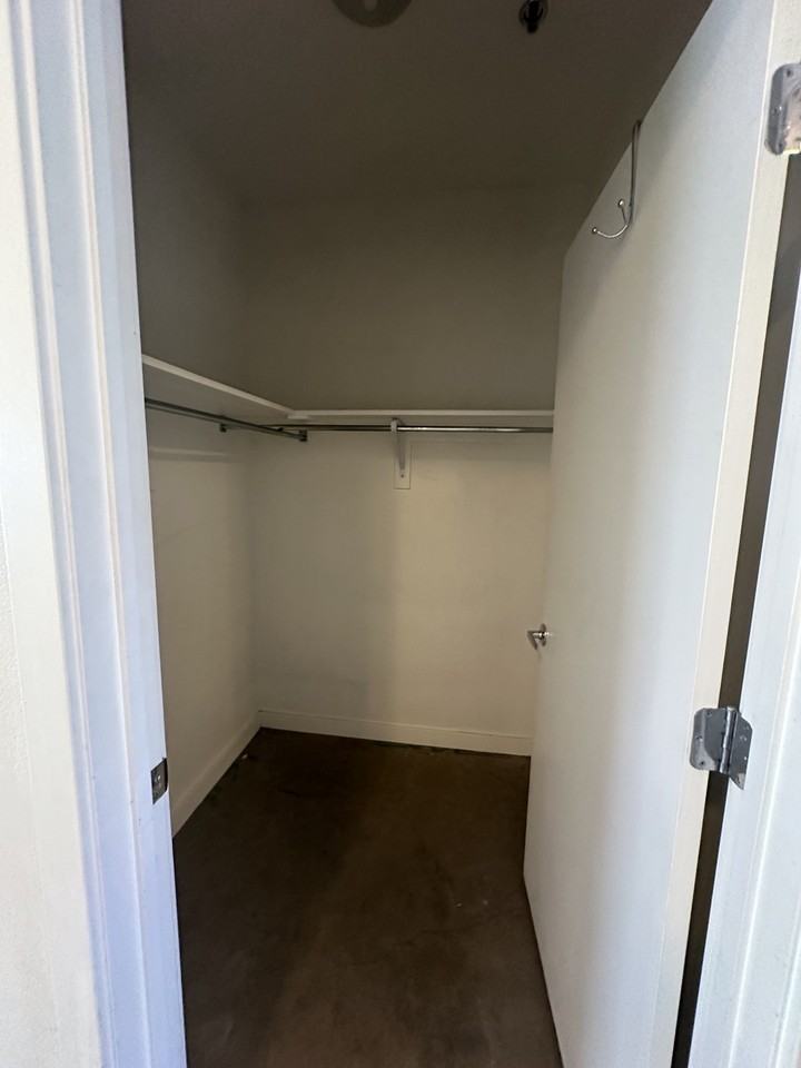 938 S Washington St #105 - Photo 5 of 7