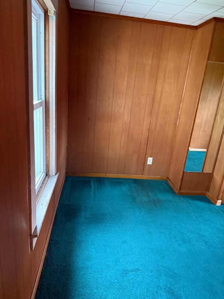 1284 Cambria St - Photo 4 of 15