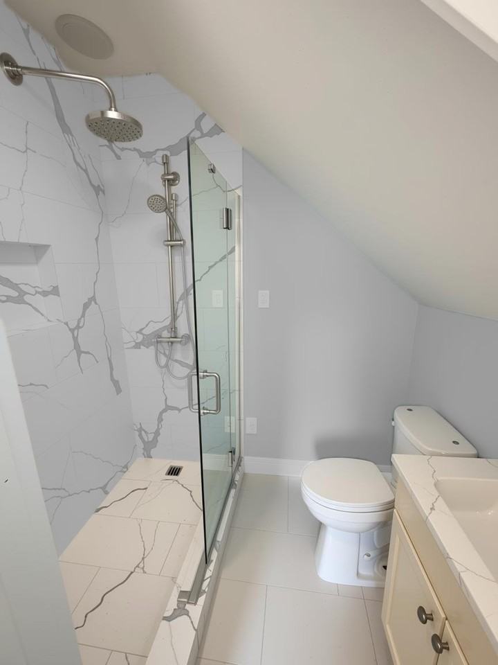 594 Courtland Ave #3 - Photo 3 of 6