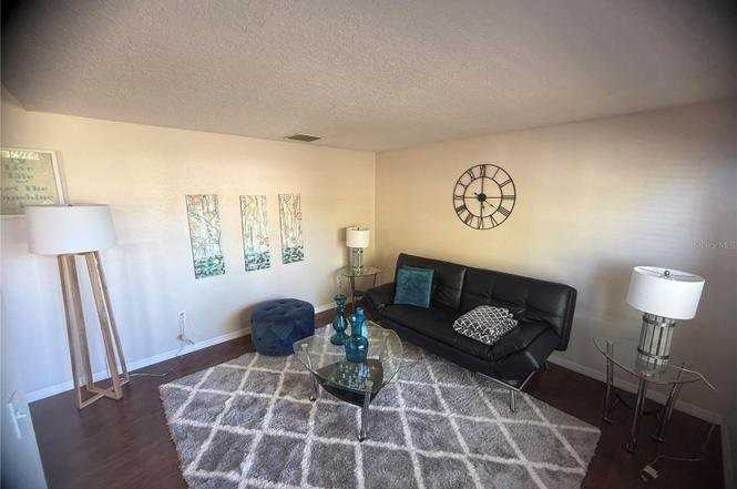 1956 Myakka Ct - Photo 6 of 11