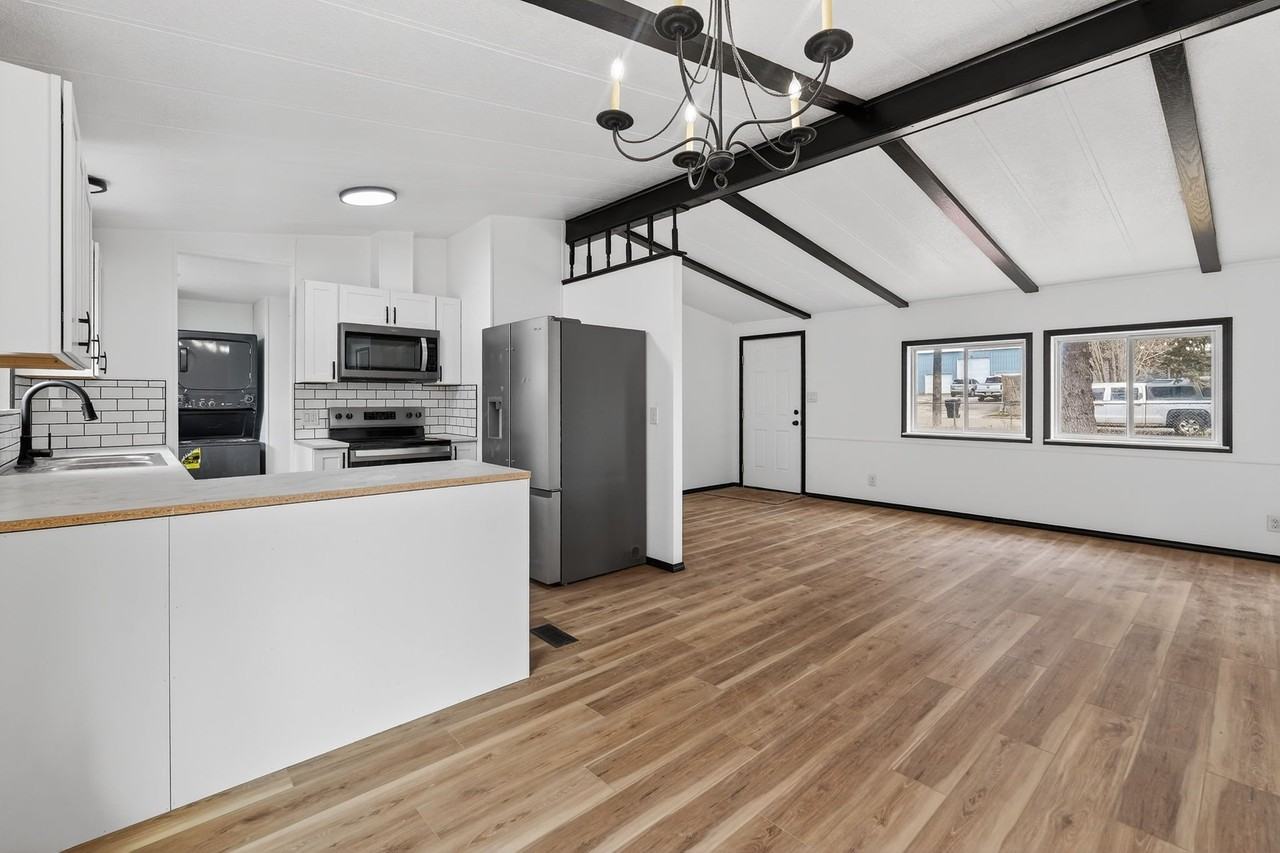 228 Mckinley St - Photo 3 of 20