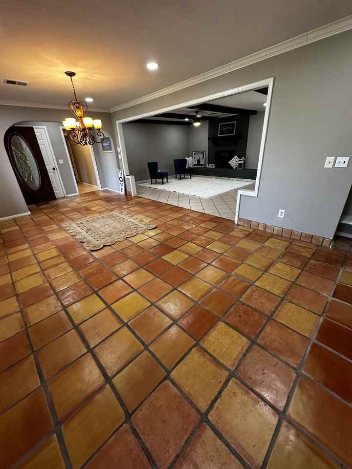 5108 Nw 19th Ter - Photo 3 of 26