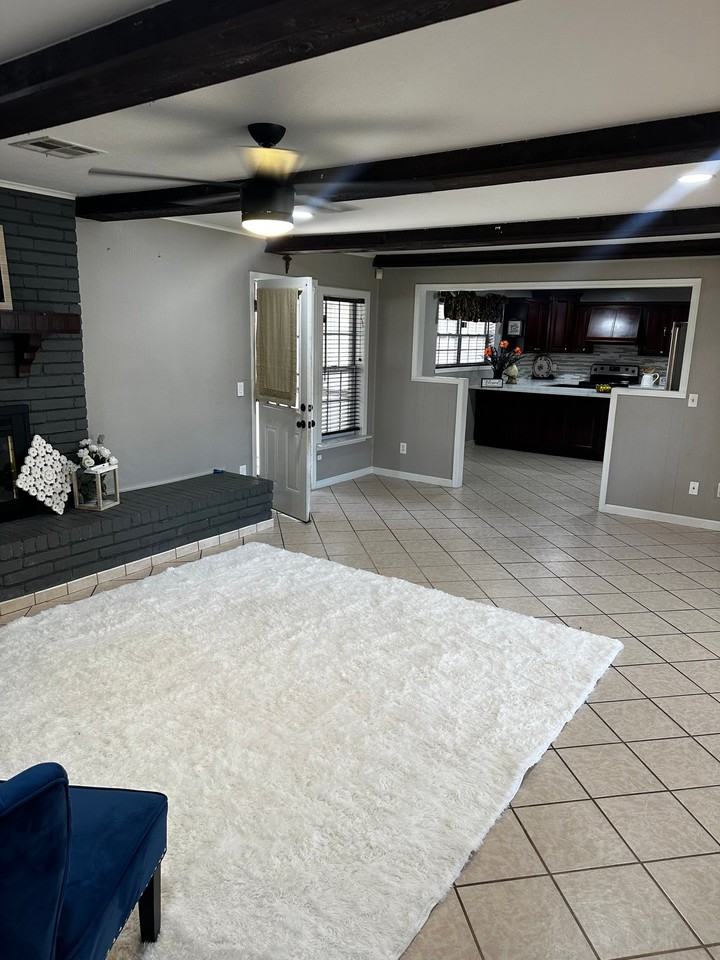 5108 Nw 19th Ter - Photo 5 of 26