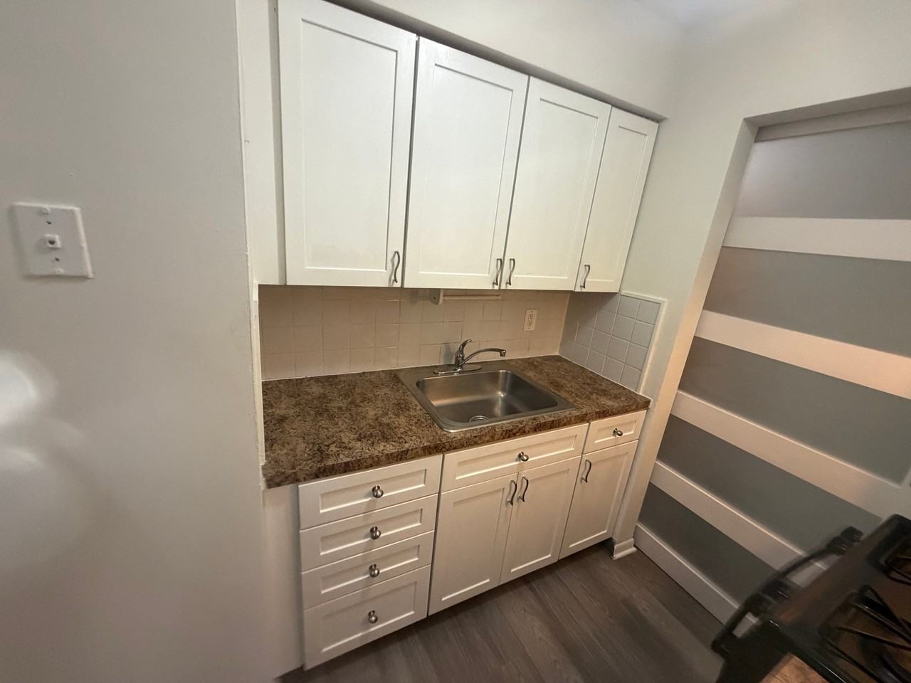 322 W Elizabeth Ave #2C - Photo 3 of 9