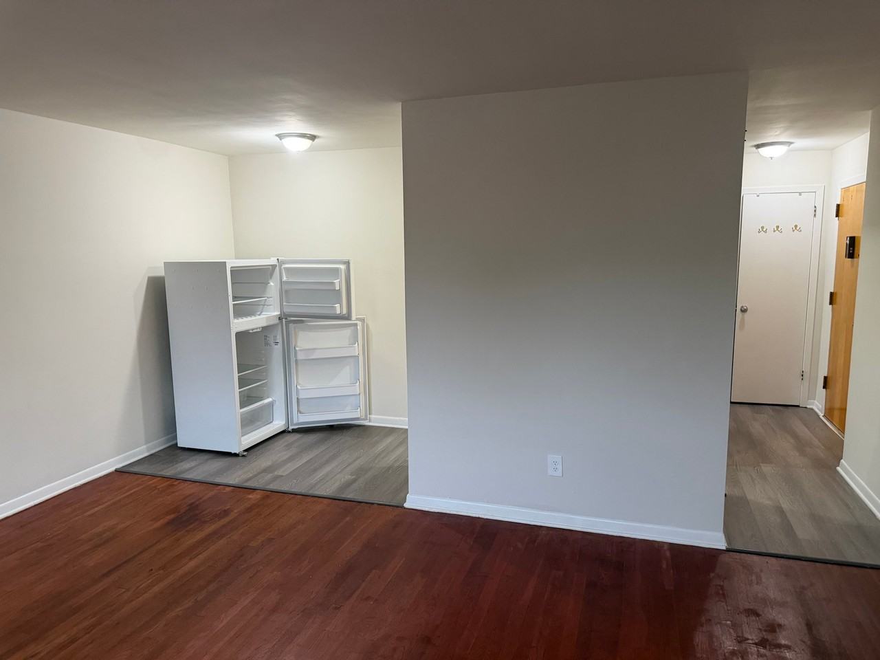 322 W Elizabeth Ave #2C - Photo 5 of 9