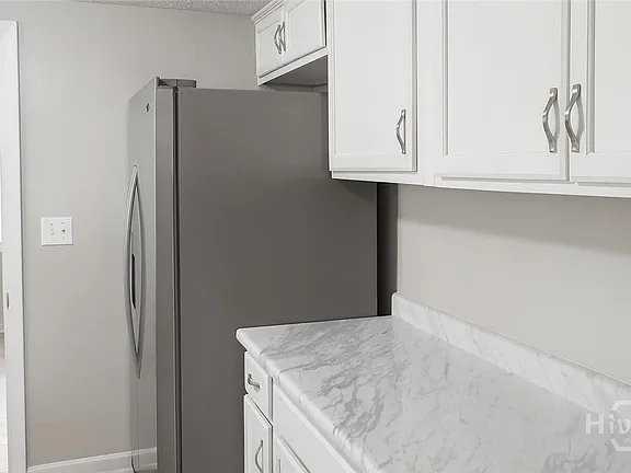 614 2nd St - Photo 7 of 15