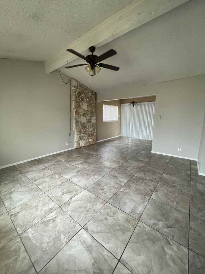 11630 Spring Trail St - Photo 3 of 20