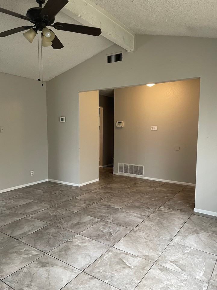 11630 Spring Trail St - Photo 5 of 20
