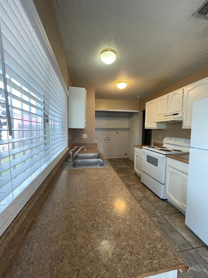 11630 Spring Trail St - Photo 6 of 20