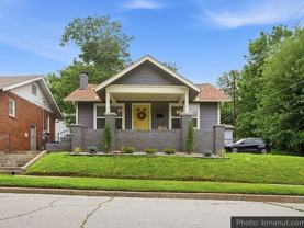 321 N Xenophon Ave - Photo 1 of 1