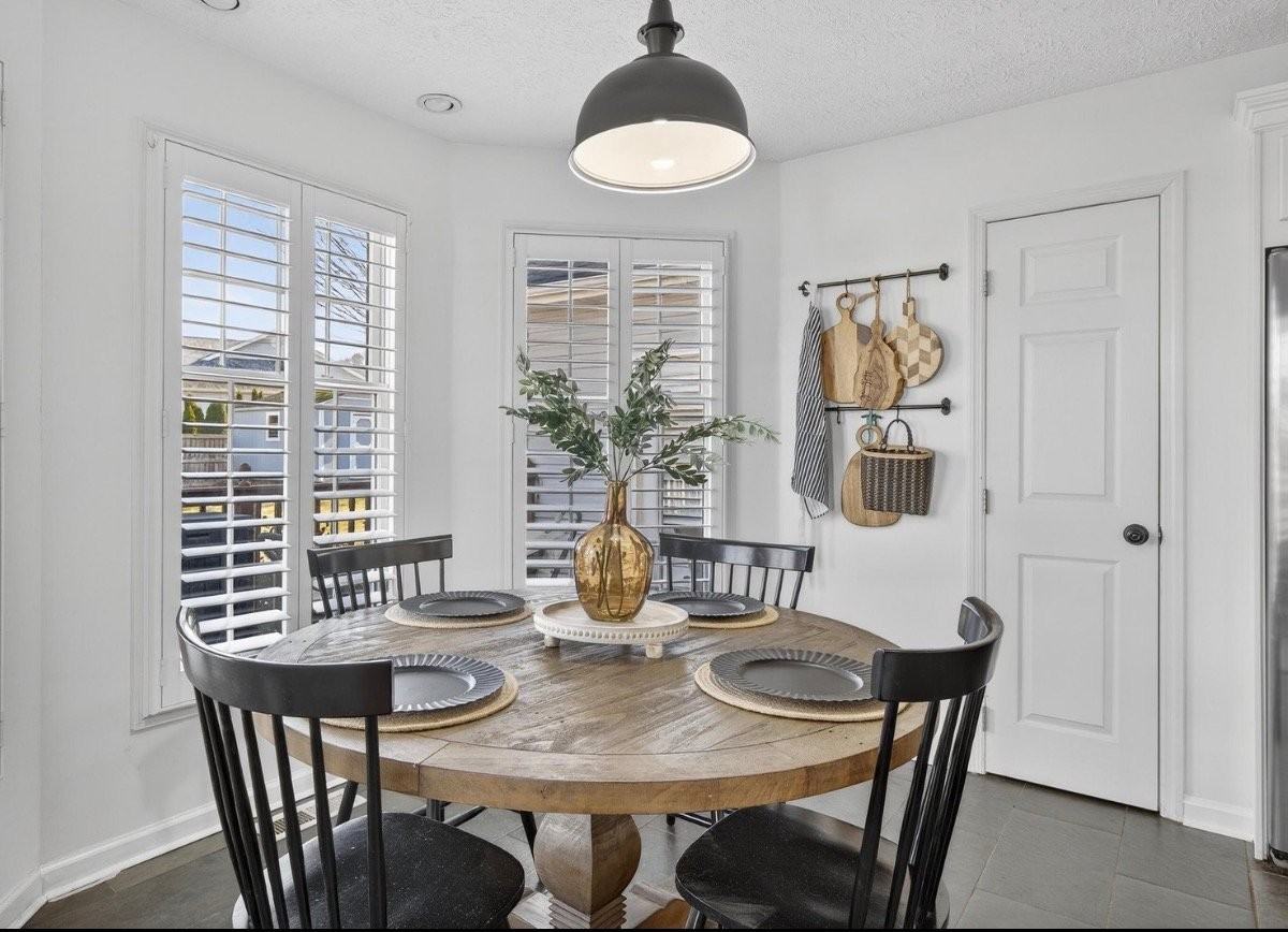18459 John Ashley Dr - Photo 4 of 15