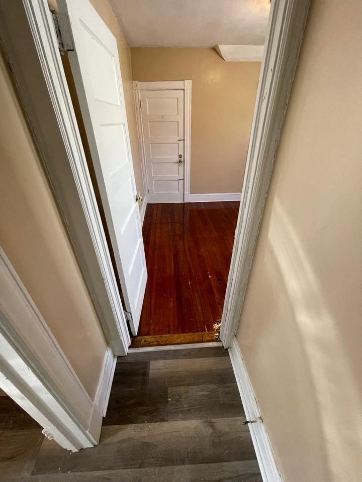21 E Raymond St #3 - Photo 3 of 5