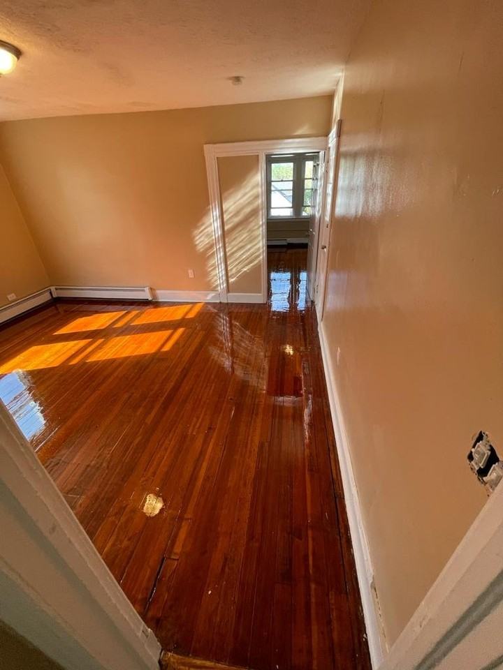 21 E Raymond St #3 - Photo 4 of 5