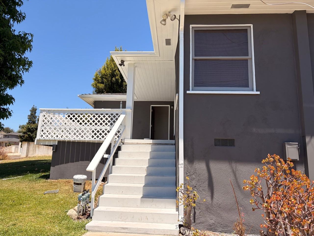 2404 Wetherhead Dr - Photo 3 of 20