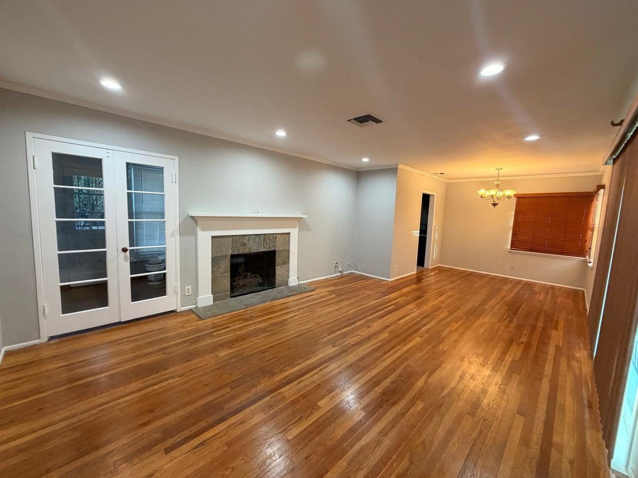 2404 Wetherhead Dr - Photo 5 of 20