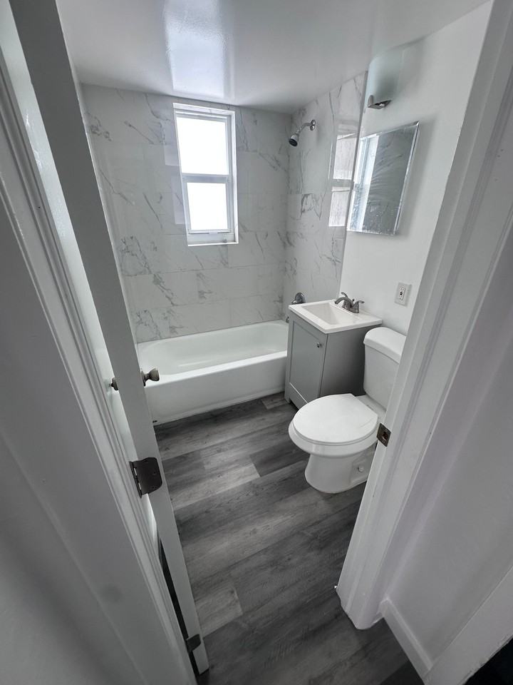 5410 Nw 13th Ave #13 - Photo 4 of 4