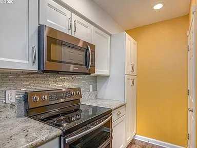 1440 Ne Paropa Ct - Photo 5 of 20