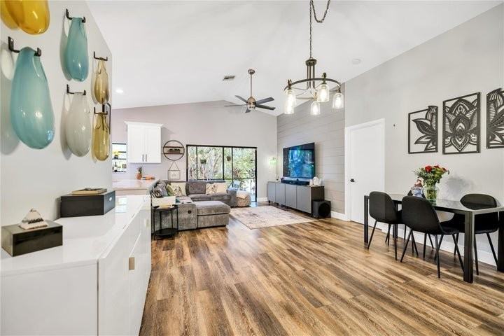 5568 American Cir - Photo 6 of 8