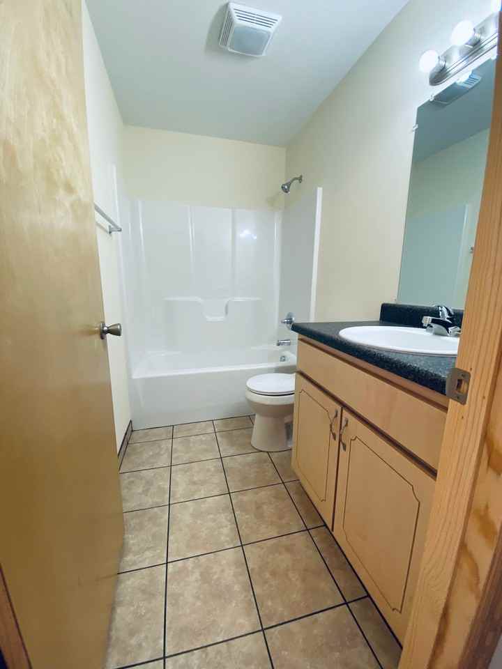 145 Parker Ridge Rd - Photo 6 of 11