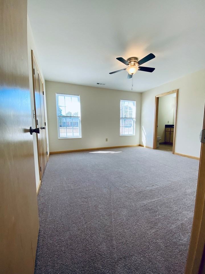 145 Parker Ridge Rd - Photo 7 of 11