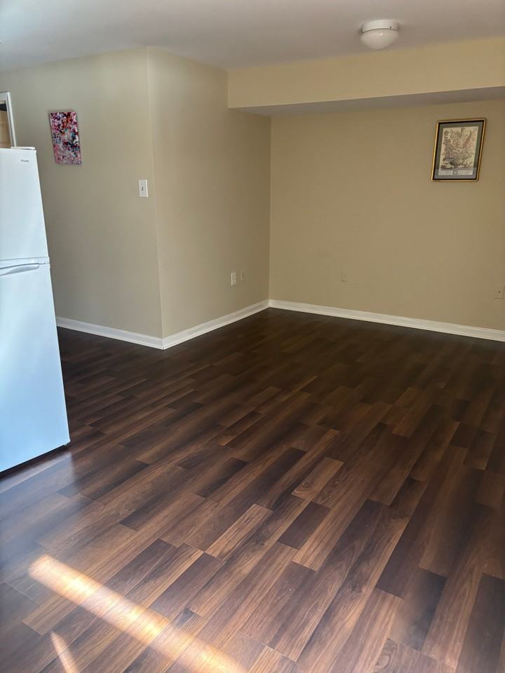 2027 Quiet Creek Ct - Photo 4 of 8