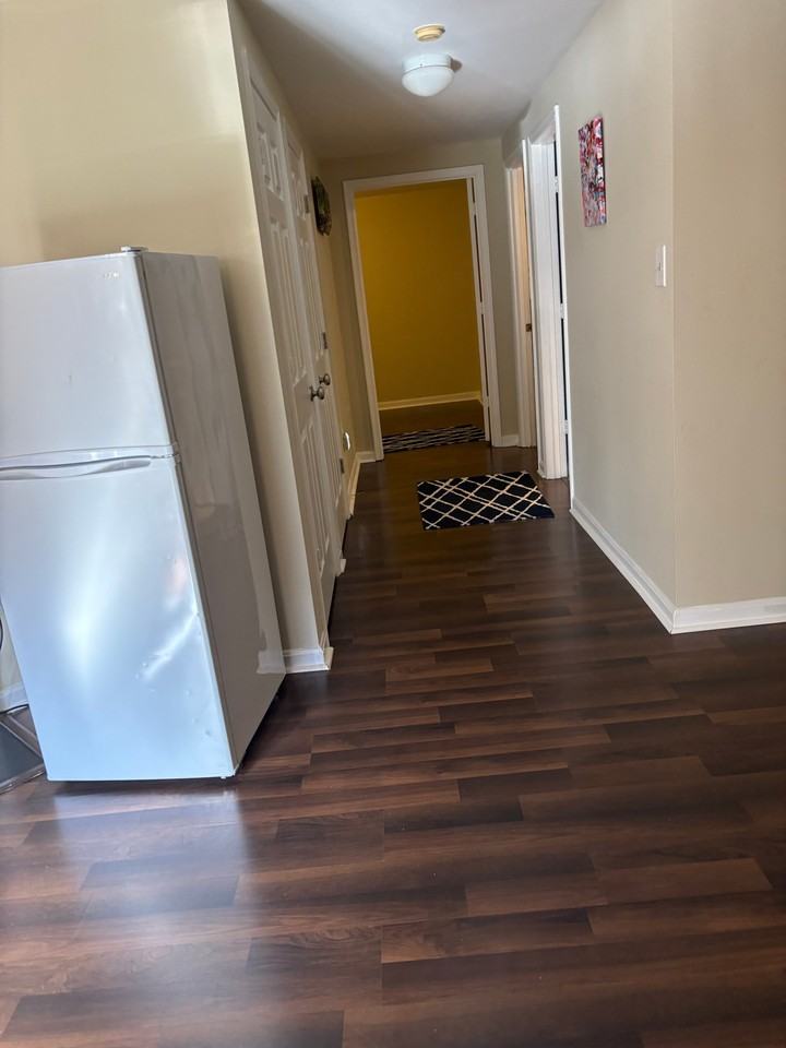 2027 Quiet Creek Ct - Photo 5 of 8