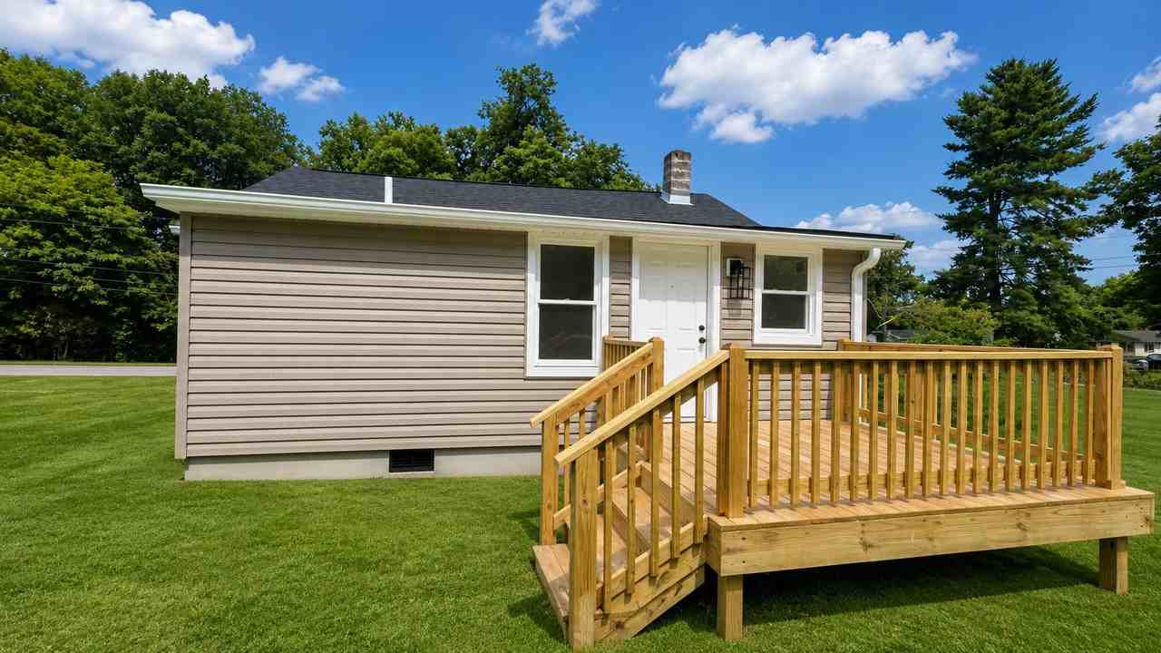 524 Cedarbrook Rd - Photo 3 of 10