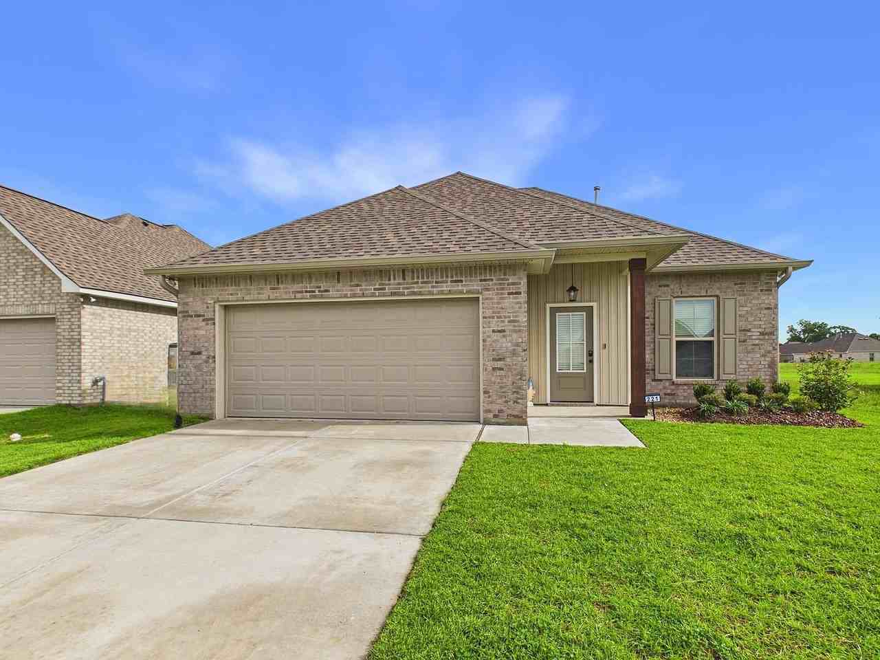 221 Tatum Ln - Photo 2 of 20