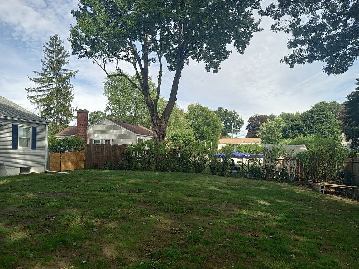 52 Boulay Cir - Photo 4 of 15