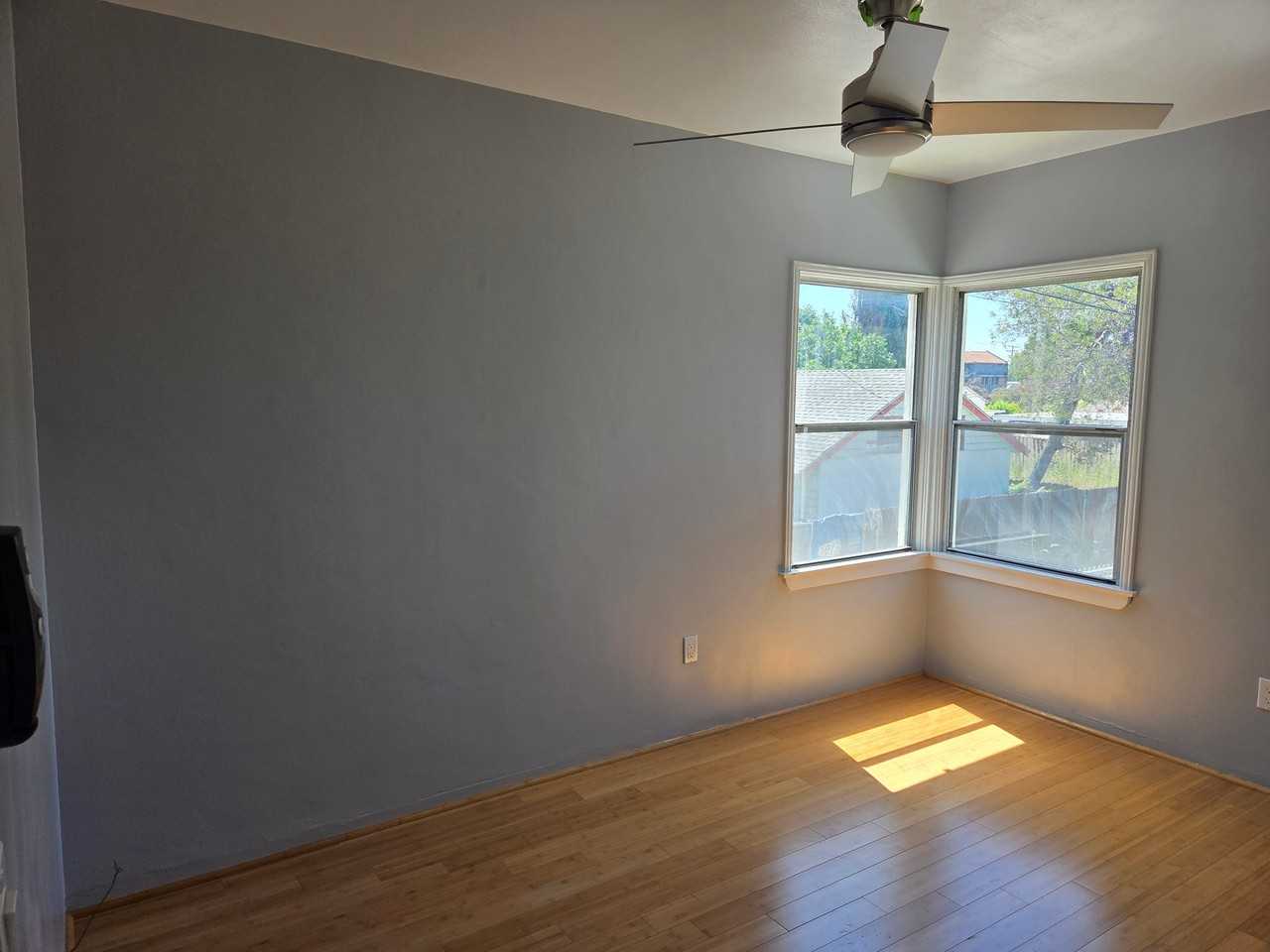 7316 Owensmouth Ave - Photo 6 of 10