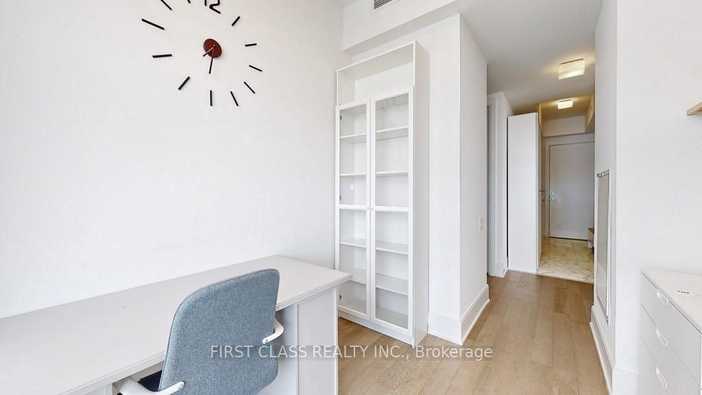 50 Charles Street East - Photo 6