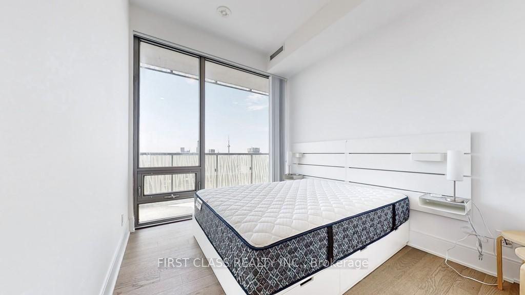 50 Charles Street East - Photo 7