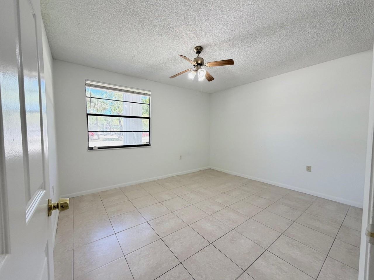 3511 Village Blvd #11 - Photo 7 of 16